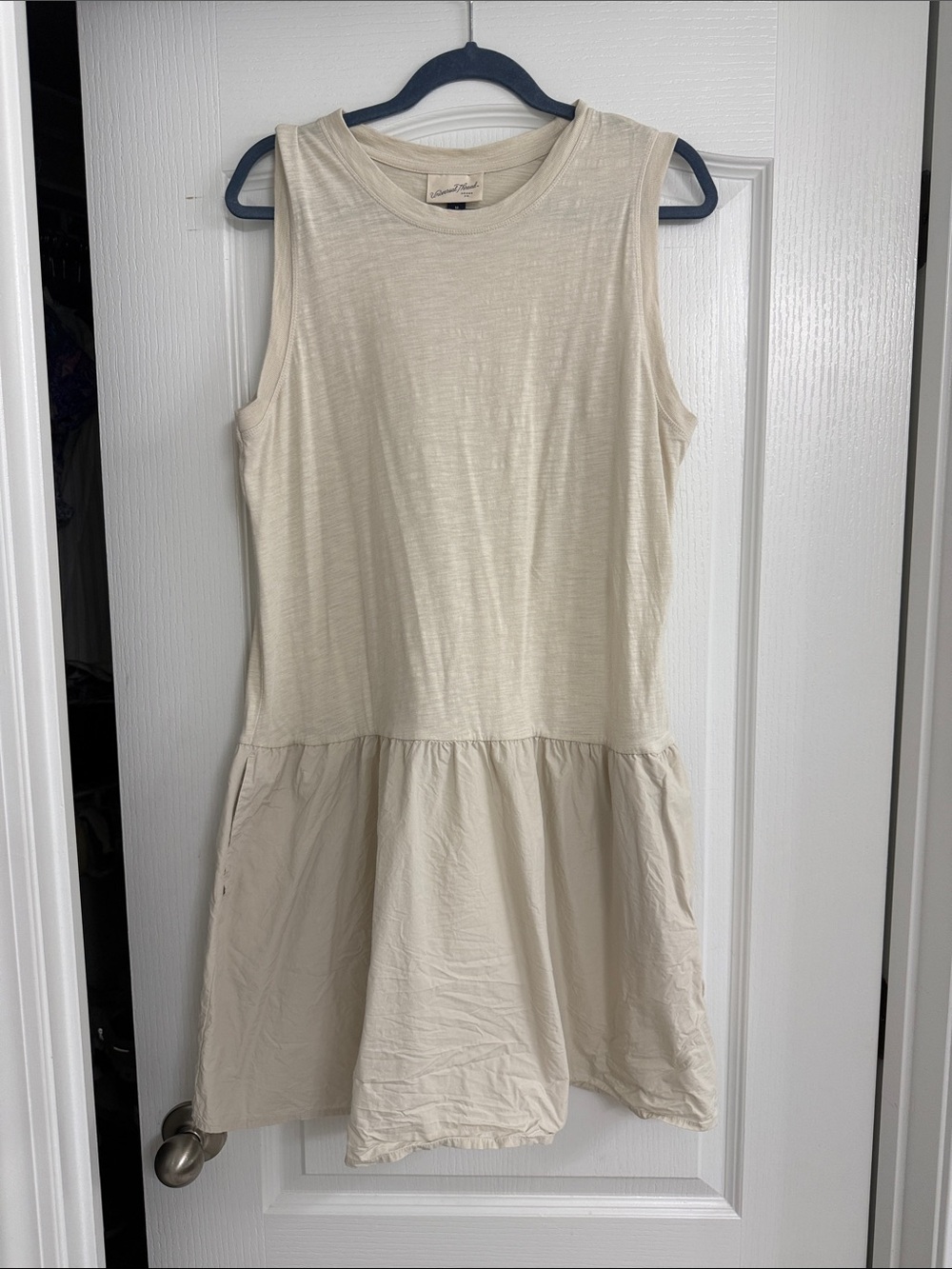 Universal Thread Cream Short-Sleeve Drop Waist Tee Dress